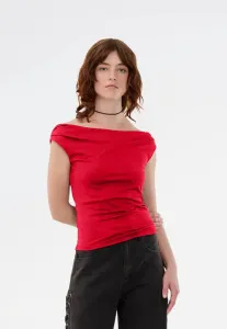 Хима топ топ Modström, Racing Red