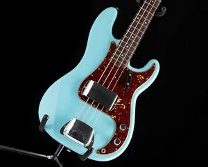 Fender Custom Shop '63 Precision Bass Journeyman в цвете Дэфни Блю с эффектом состаривания