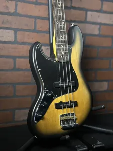 Woodcraft Electric Guitars Электрогитара Woodcraft Short Scale Bass для левшей JB4 4-струнная