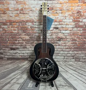 Gretsch G9220 Bobtail Roundneck