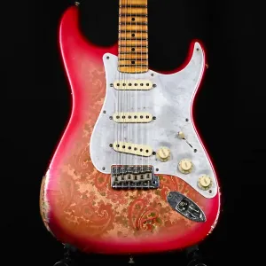 Fender Custom Shop Лимитированное издание El Diablo Stratocaster Relic - состаренный розовый пейсли 2025 (CZ585231)