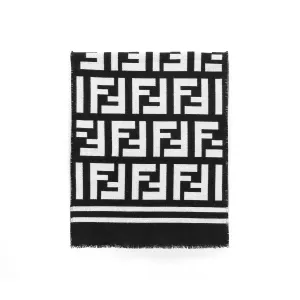 Шарф вязаный унисекс FENDI