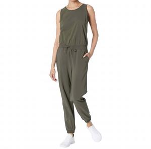 Комбинезон Never Stop Wearing в новом оттенке тауп-зеленый The North Face