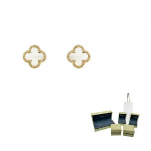 Van Cleef & Arpels Серьги 2010-х годов из желтого золота 18 карат Sweet Alhambra с перламутром