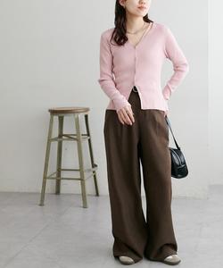 Вязаный кардиган с V-образным вырезом и разрезом Colony 2139, цвет Pink