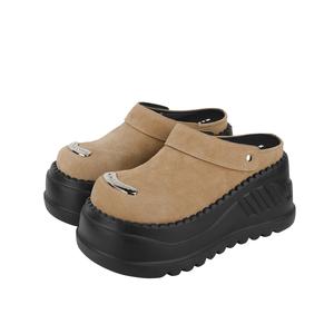 Enqo Женские сандалии с закрытым носком, устойчивые к истиранию, на резиновой подошве, чайно-коричневые