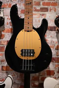 Sterling Pete Wentz Artist Series StingRay - Черный