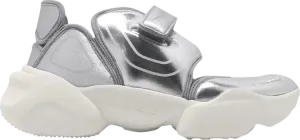 Кроссовки Nike Wmns Aqua Rift 'Liquid Metal Silver', серебряный