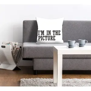 Декоративная подушка queence I'M IN THE PICTURE, наволочка без наполнителя, 1 штука Queence, белый