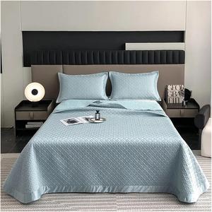 Generic Комплект постельного белья с ультрамягким стеганым покрывалом