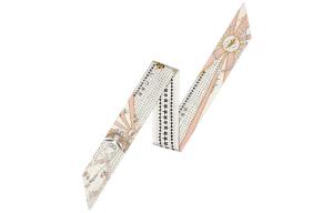 Шелковый платок женский экрю DIOR