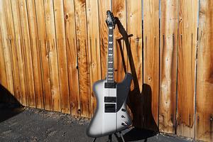 Электрогитара ESP LTD Phoenix-1000 Evertune - Silver Sunburst Satin 6-String Electric Guitar