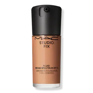 Тональный крем Studio Fix Fluid SPF15 с матирующим эффектом и контролем жирности кожи на 24 часа. MAC, NW30 (medium beige with rosy undertone for medium skin)