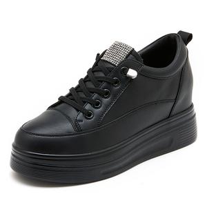 Bull charm Женские черные кроссовки