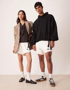 Шорты Adidas Basketball Three Stripe белого и черного цветов Adidas Originals