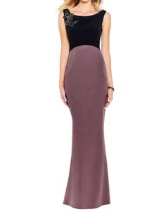 Платье-футляр с вырезом-лодочкой двух цветов: черный/ромовый изюм Cameron Blake