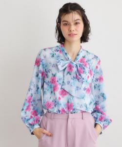 Можно стирать/есть похожий принт: блузка Fleesome Haze с бантом