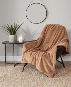 Плед из цельного искусственного меха норки, 50 x 70 дюймов Lucky Brand, коричневый