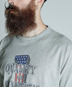 Качество футболок важнее количества.