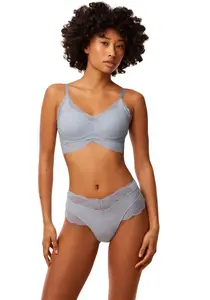 Трусы Triumph "Lift Smart Bandeau Maxi EX", эластичное кружево, цвет Eggshell Blue