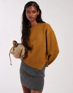 Коричневый джемпер свободного кроя с круглым вырезом и разрезами по бокам от ASOS DESIGN