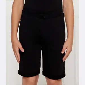 Активные шорты стандартного кроя Guess, черный