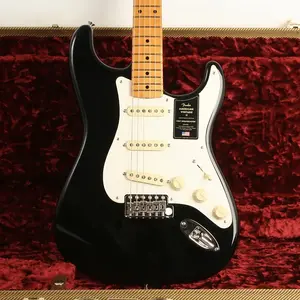 Fender American Vintage II 1957 Stratocaster с кленовой накладкой на грифе, черный V2448088