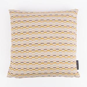 Чехол на подушку Mira Hexagon бежево-желтый в разных размерах от SCHÖNER LEBEN. Размер 60х60см (ВхШ) Размер 60х60см (ВхШ) Schöner-Leben