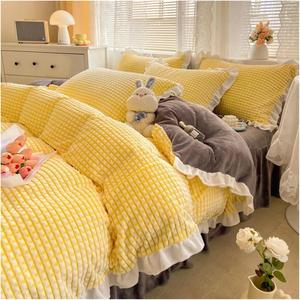 ADovz Утепленное одеяло с пододеяльником из кораллового бархата