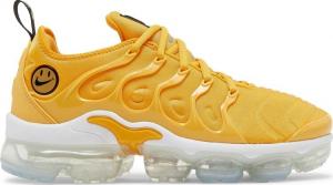 Кроссовки Nike Wmns Air VaporMax Plus 'Go The Extra Smile', оранжевый