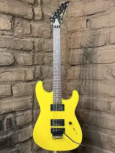 Charvel Custom Shop Сан-Димас - Граффити Желтый