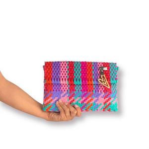 Женская клатч-сумка в фиолетовом цвете Maria Victoria