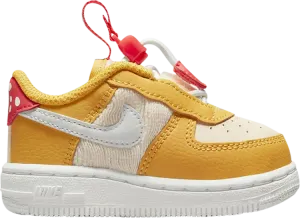 Кроссовки Nike Force 1 Toggle SE TD 'Yellow Ochre Pearl White', желтый
