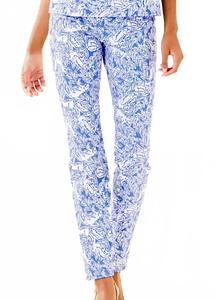 Келли Узкие Брюки-Слимы в прибрежно-голубом цвете Fancy Feet Lilly Pulitzer