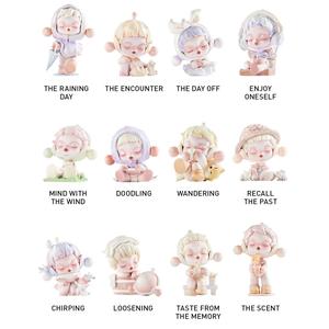 Сюрприз-бокс с фигуркой Pop Mart Skullpanda Warmth Series - 2 рандомные фигурки