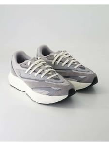 Кроссовки серого цвета adidas