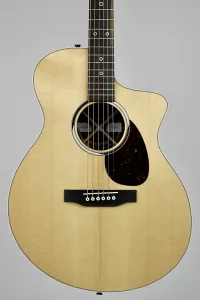 Martin SC-13E Special 2023 с чехлом