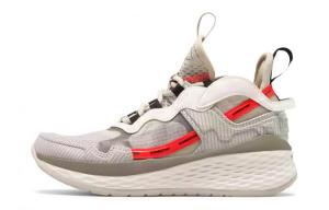 Кроссовки женские низкие бежевые New Balance