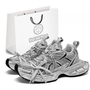 Низкие массивные кроссовки Unisex Doraemon, современный серый (Рождественская коллекция)