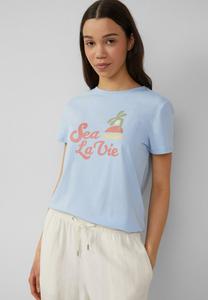 Футболка с принтом QS, светло-голубой