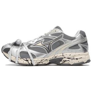 Speed 2K амортизация низкие кроссовки для повседневной носки и длительных пробежек в городе унисекс Mizuno, серый серебристый
