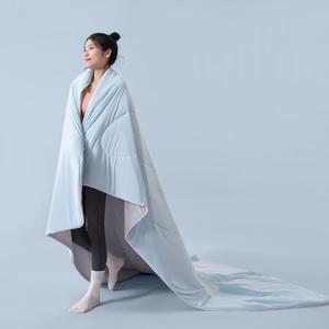 Avivi Летнее одеяло 150х200 см, нейлон, охлаждающий эффект, цвет Sky Blue + Premium Gray