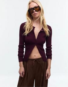 Кардиган Stradivarius в рубчик с пуговицами фиолетового цвета