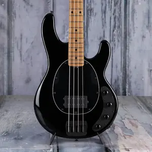 Бас-гитара Ernie Ball Music Man StingRay Special, черный