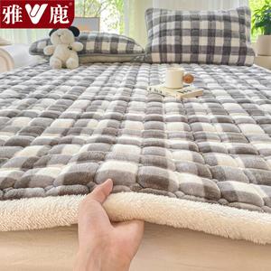 Yalu Наматрасник зимний вельвет 180х200 см, трехслойный, малоосыпающийся, серый клетка