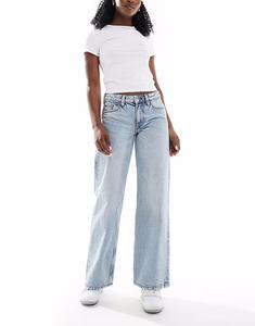 Широкие джинсы Monki imoo с заниженной талией светло-голубого цвета