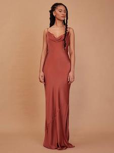 Атласное макси-платье с косым вырезом и капюшоном из полленки Rewritten, цвет Terracotta