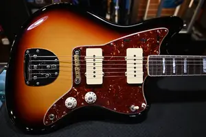 Fender Custom Shop 1967 Jazzmaster DLX Closet Classic - Выбеленный 3-тональный солнечный взрыв #6830