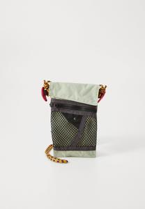 Сумка кросс-боди Klättermusen ALGIR LANYARD POCKET UNISEX, Sea Foam/White