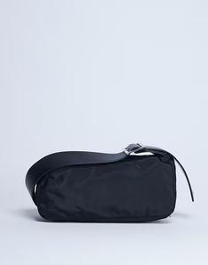 Сумка Kylie из нейлона с контрастным ремешком черного цвета Topshop